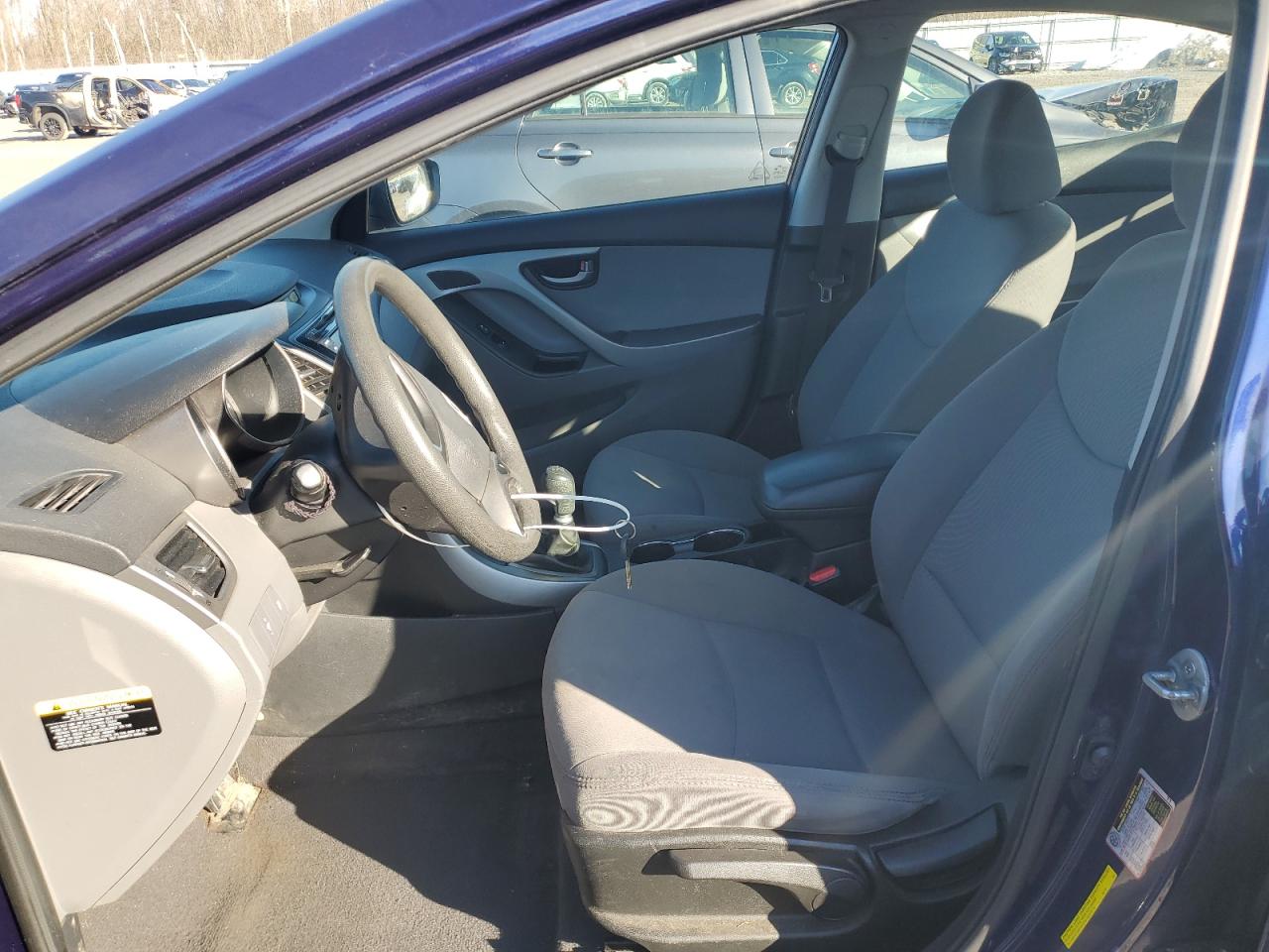 2014 Hyundai Elantra - Image 7