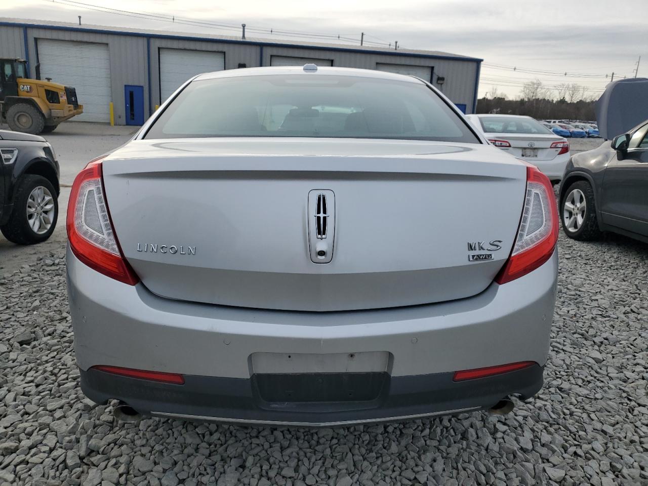 2014 Lincoln MKS - Image 6