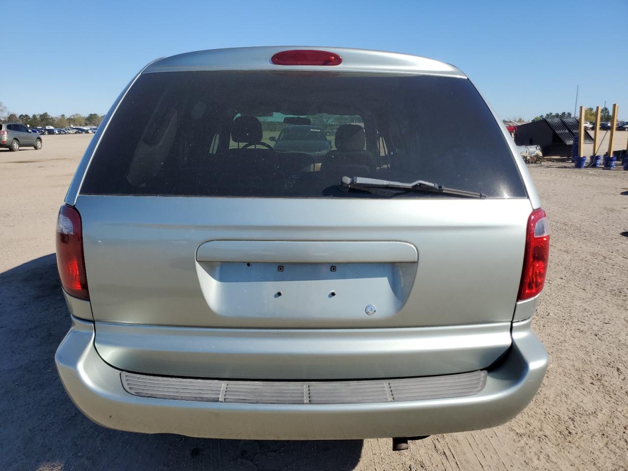 2003 Dodge Grand Caravan Sport VIN: 2D4GP44L73R207035 Lot: 49324265