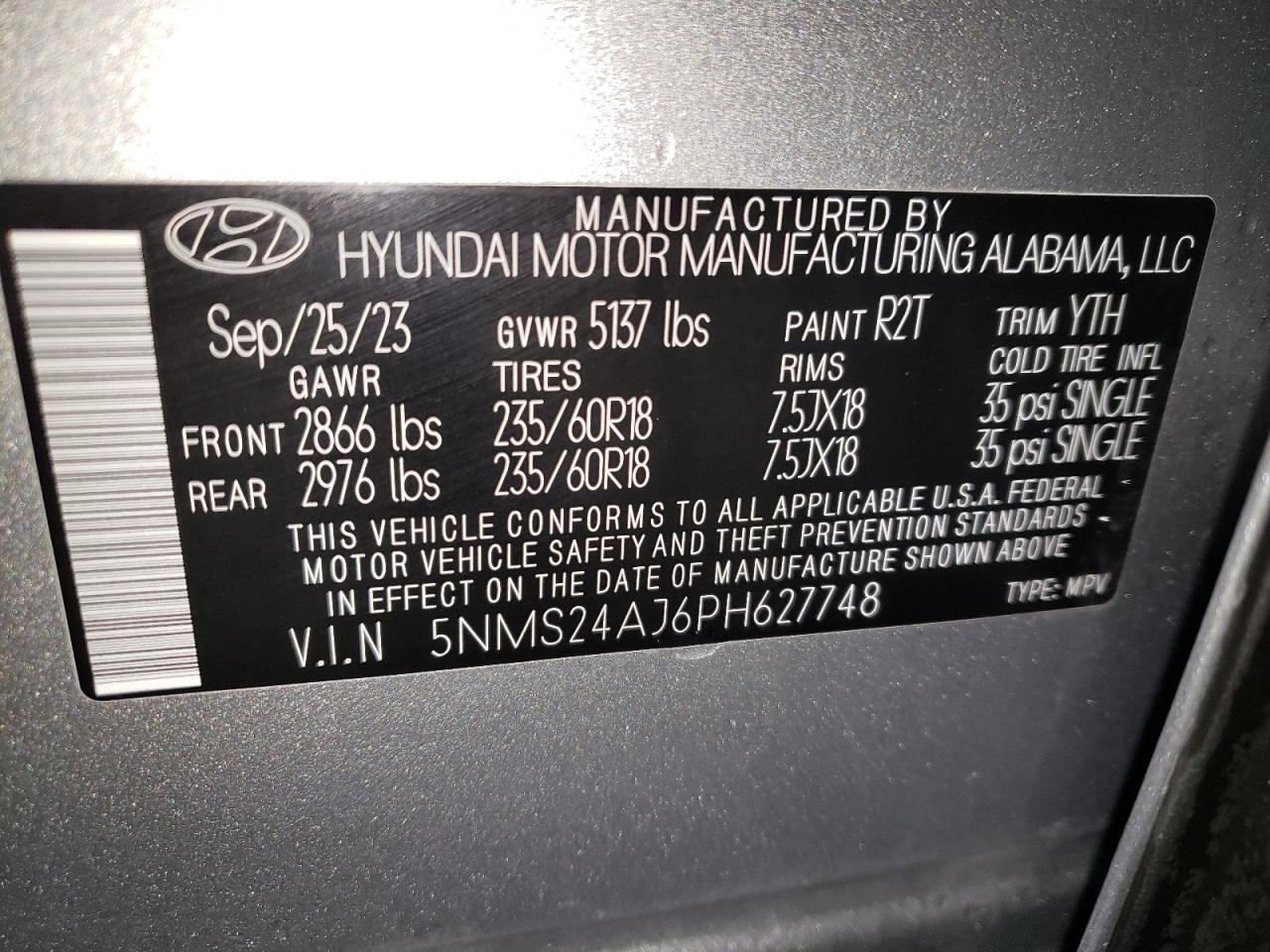 2023 Hyundai Santa Fe - Image 14