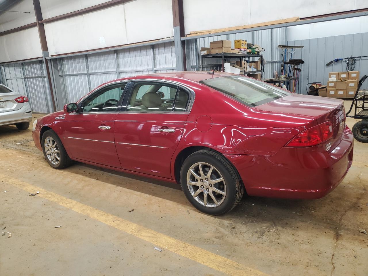 2008 Buick Lucerne - Image 2