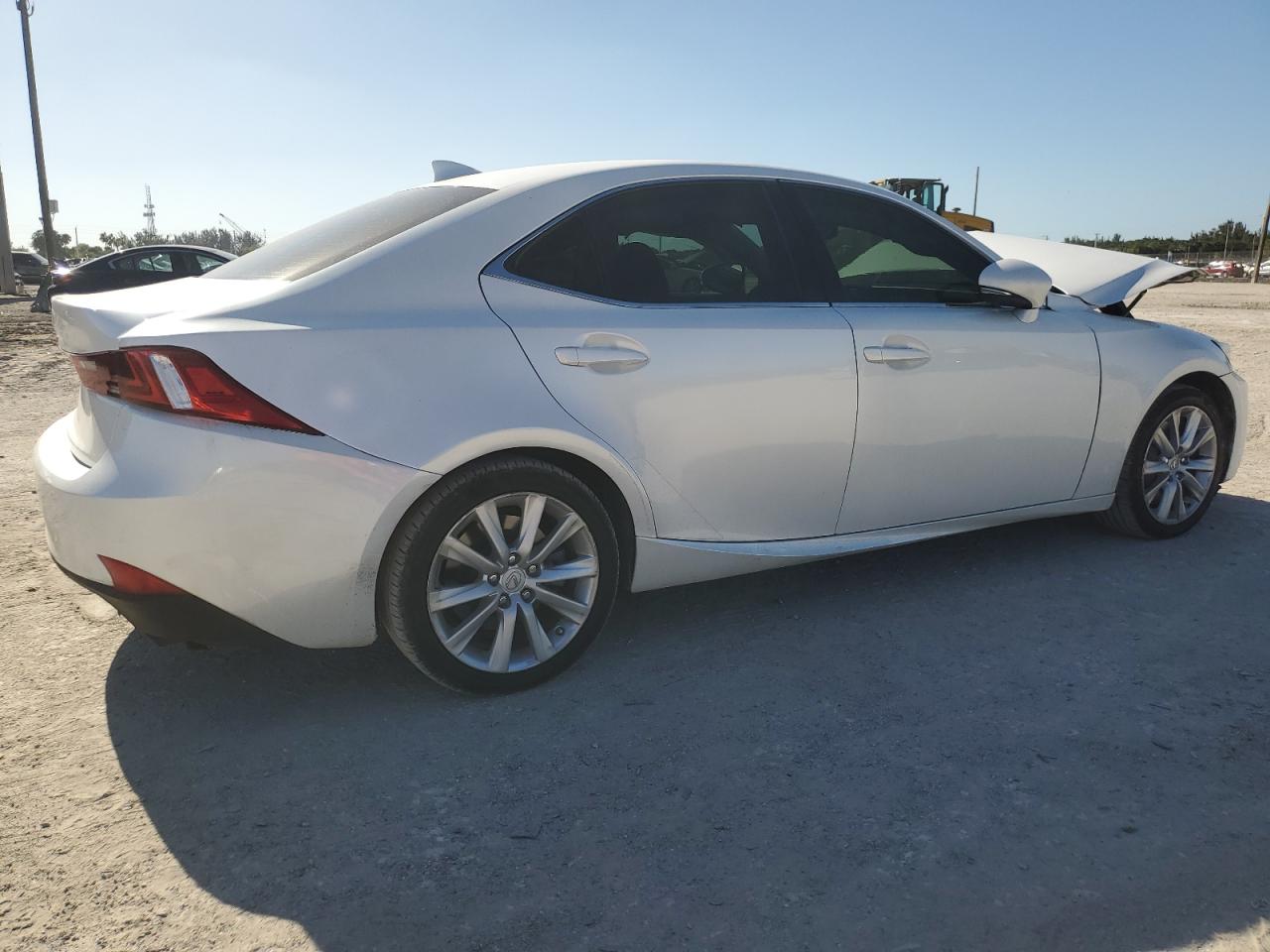 2016 Lexus IS - Image 3