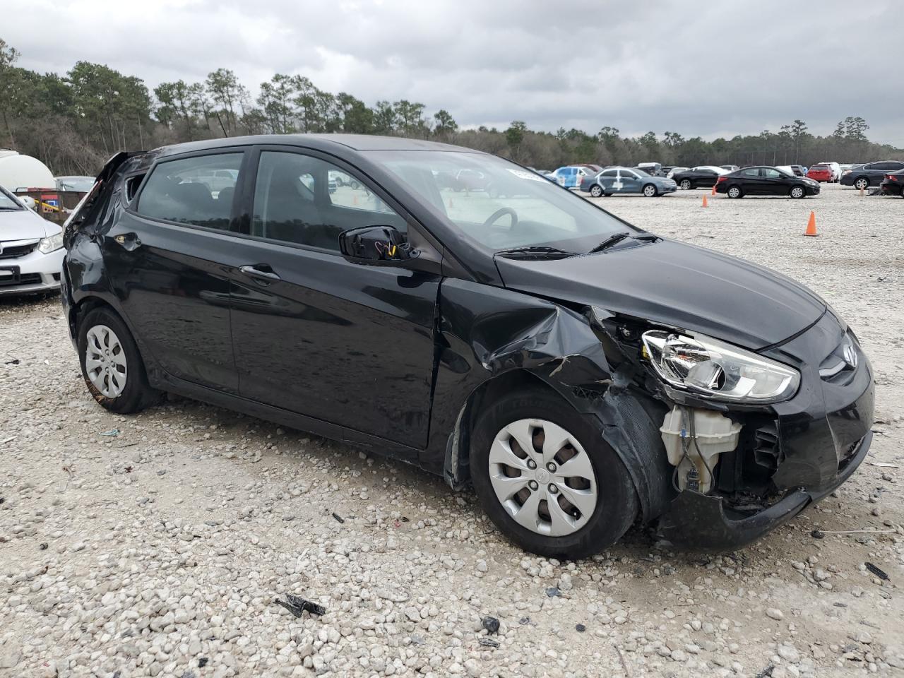 2015 Hyundai Accent - Image 4