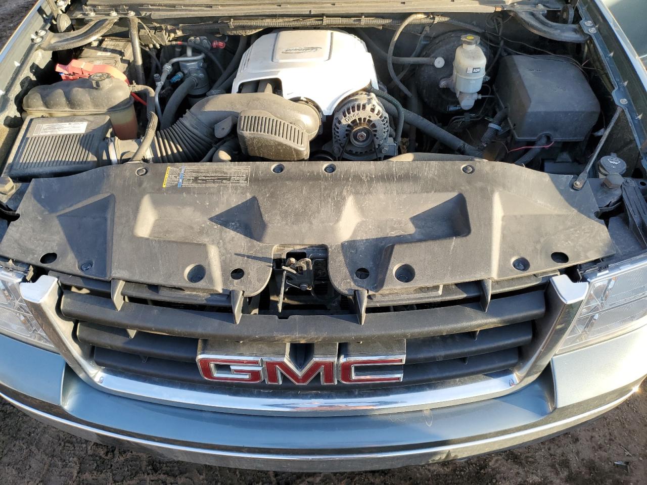2008 GMC Sierra - Image 13