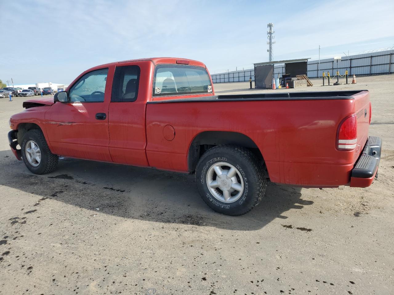 2000 Dodge Dakota - Image 2
