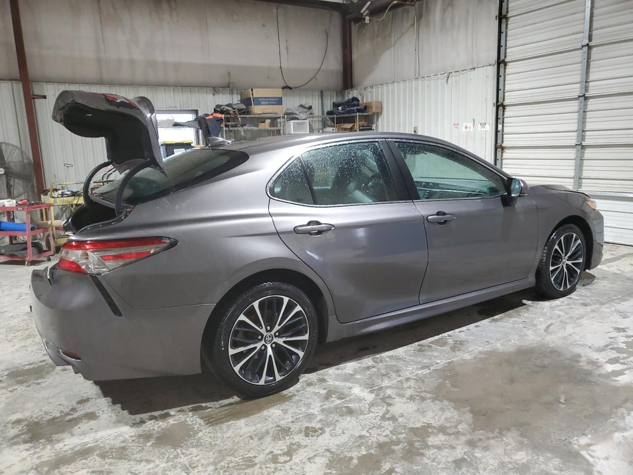 2019 Toyota Camry - Image 3