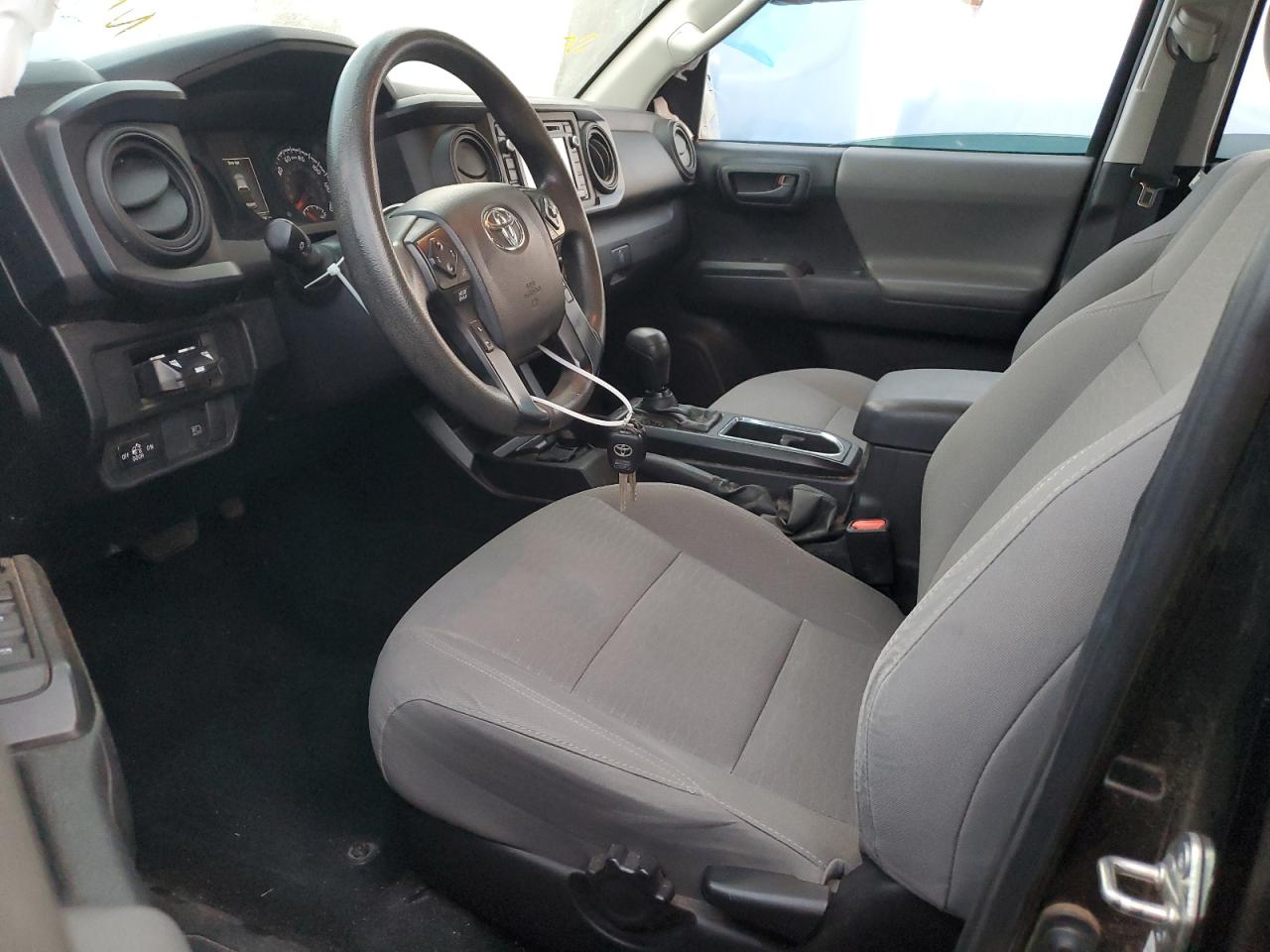 2019 Toyota Tacoma - Image 7