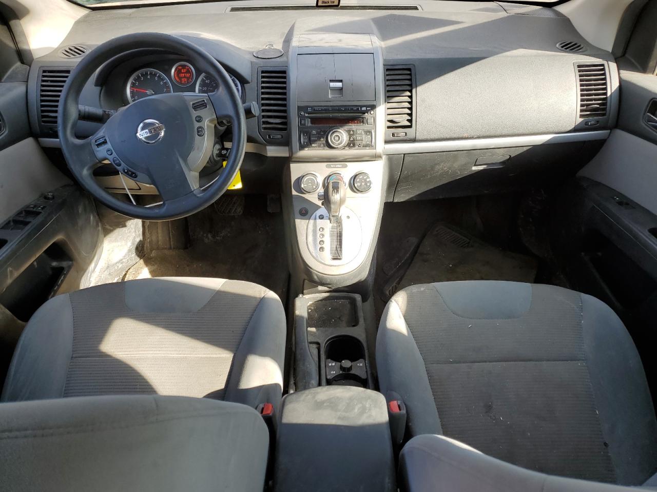 2010 Nissan Sentra - Image 8