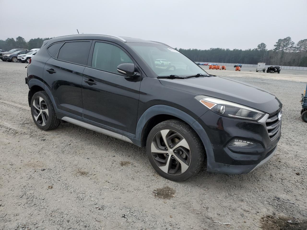 2017 Hyundai Tucson - Image 4