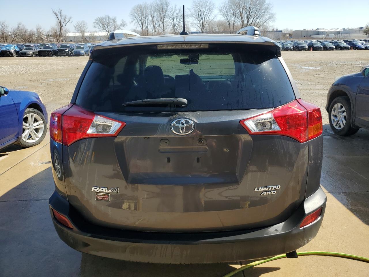 2015 Toyota RAV 4 - Image 6