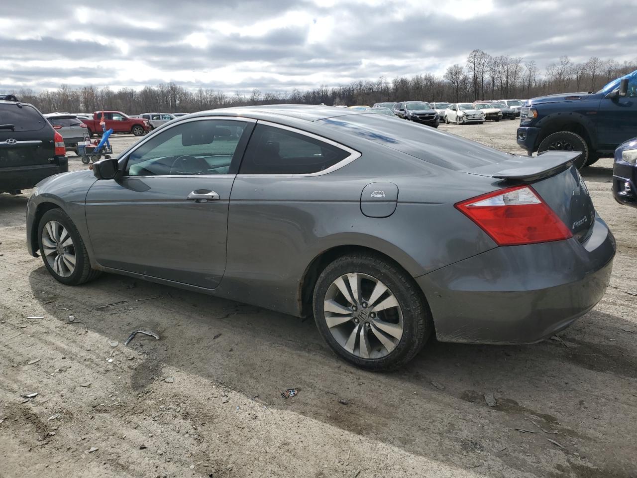 2009 Honda Accord - Image 2