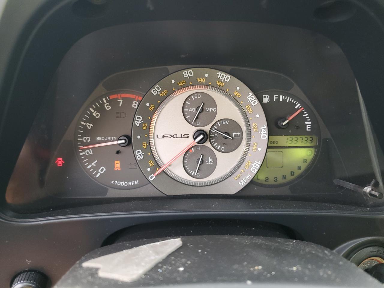 2002 Lexus IS - Image 9