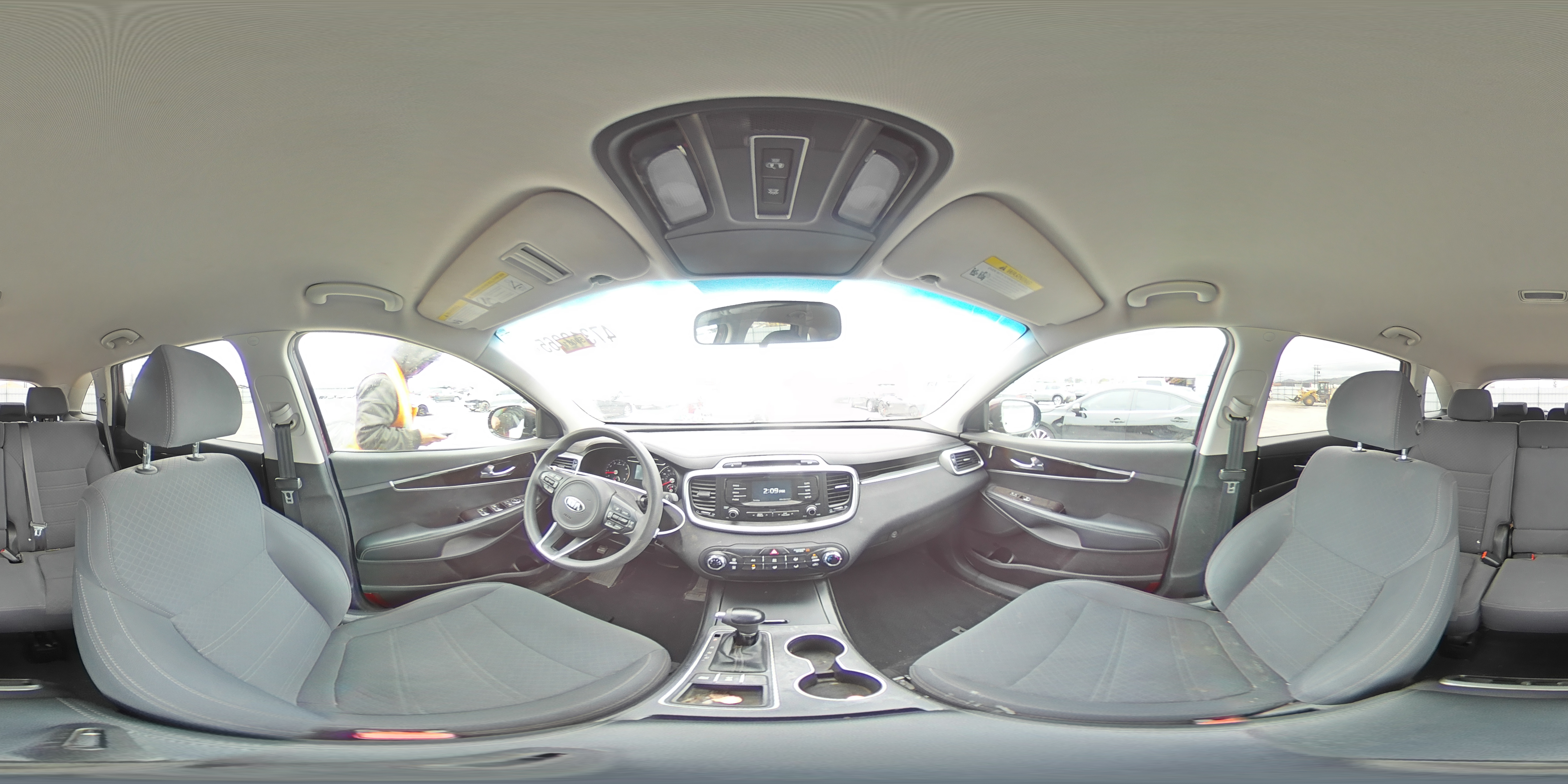 2018 Kia Sorento - Image 13
