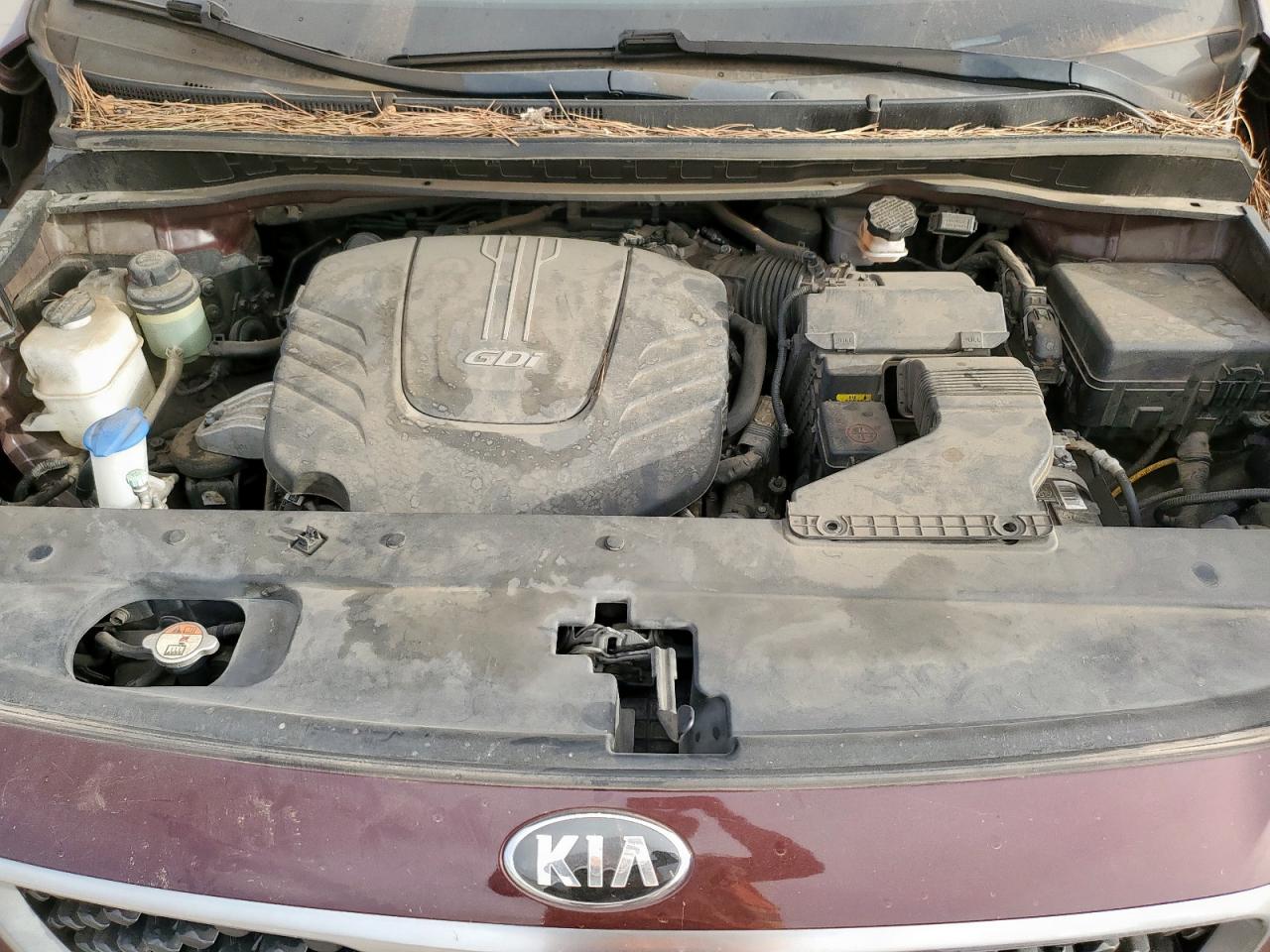 2018 Kia Sedona - Image 11