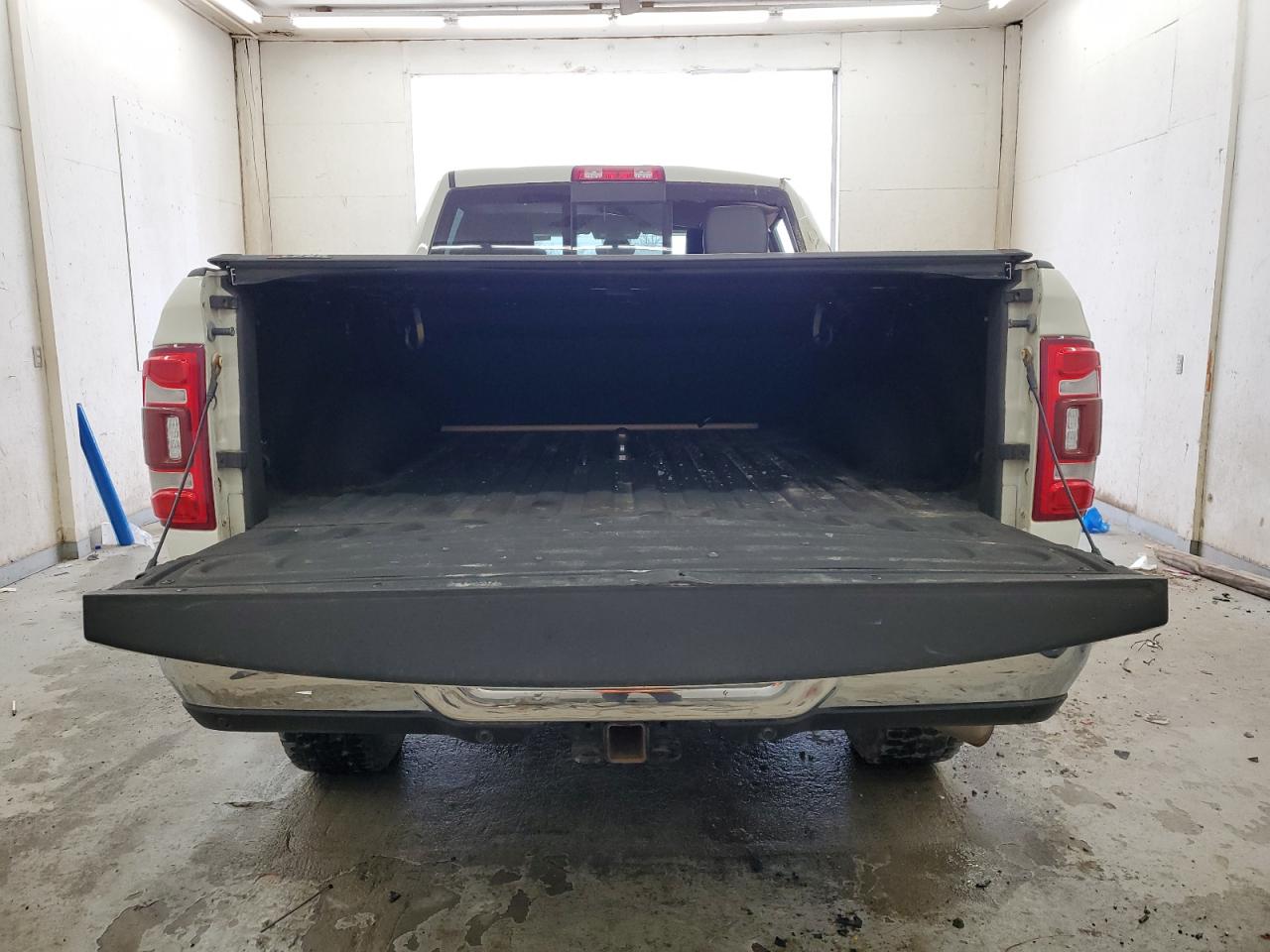 2020 RAM 2500 - Image 6