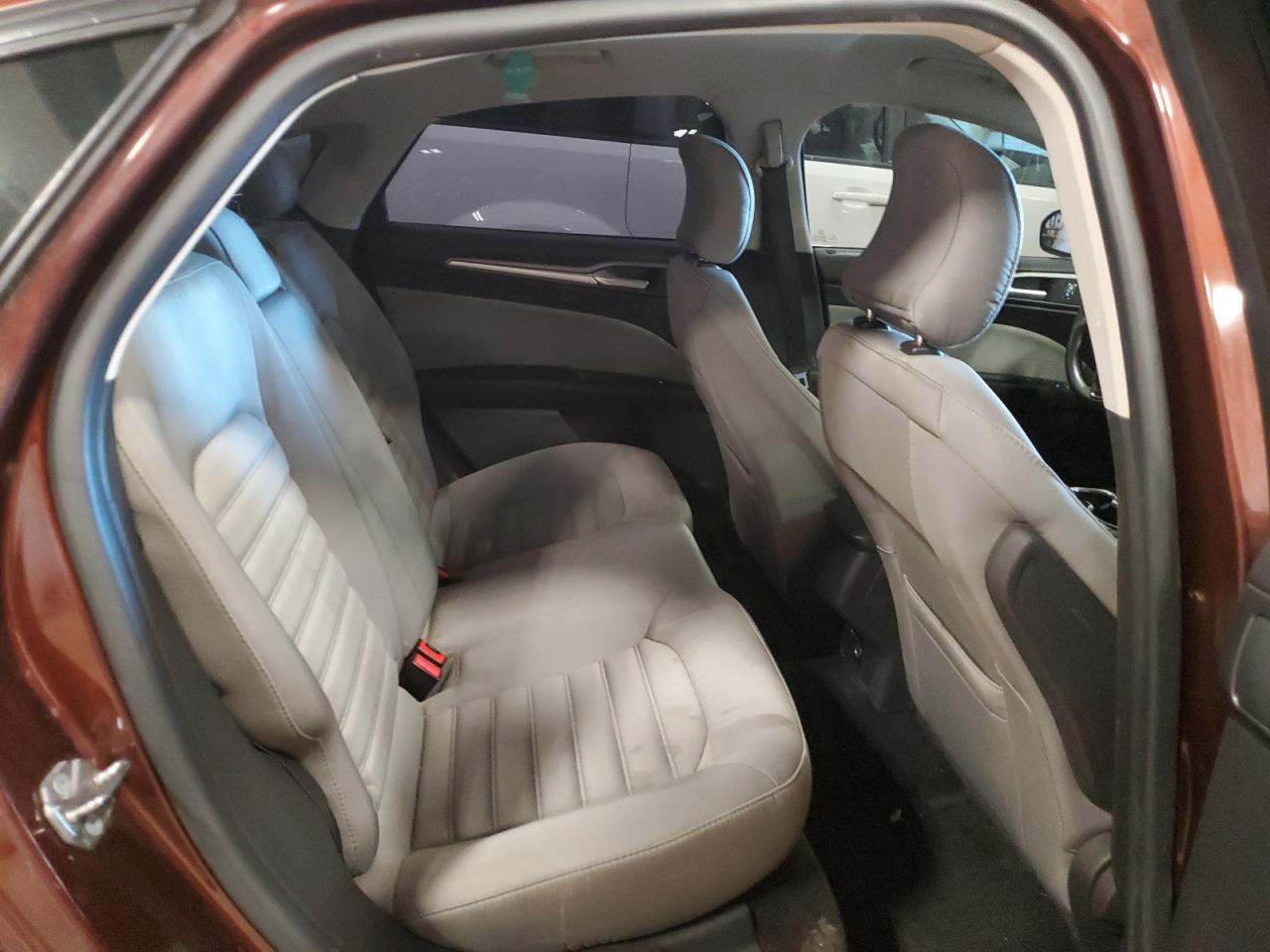 2015 Ford Fusion - Image 10