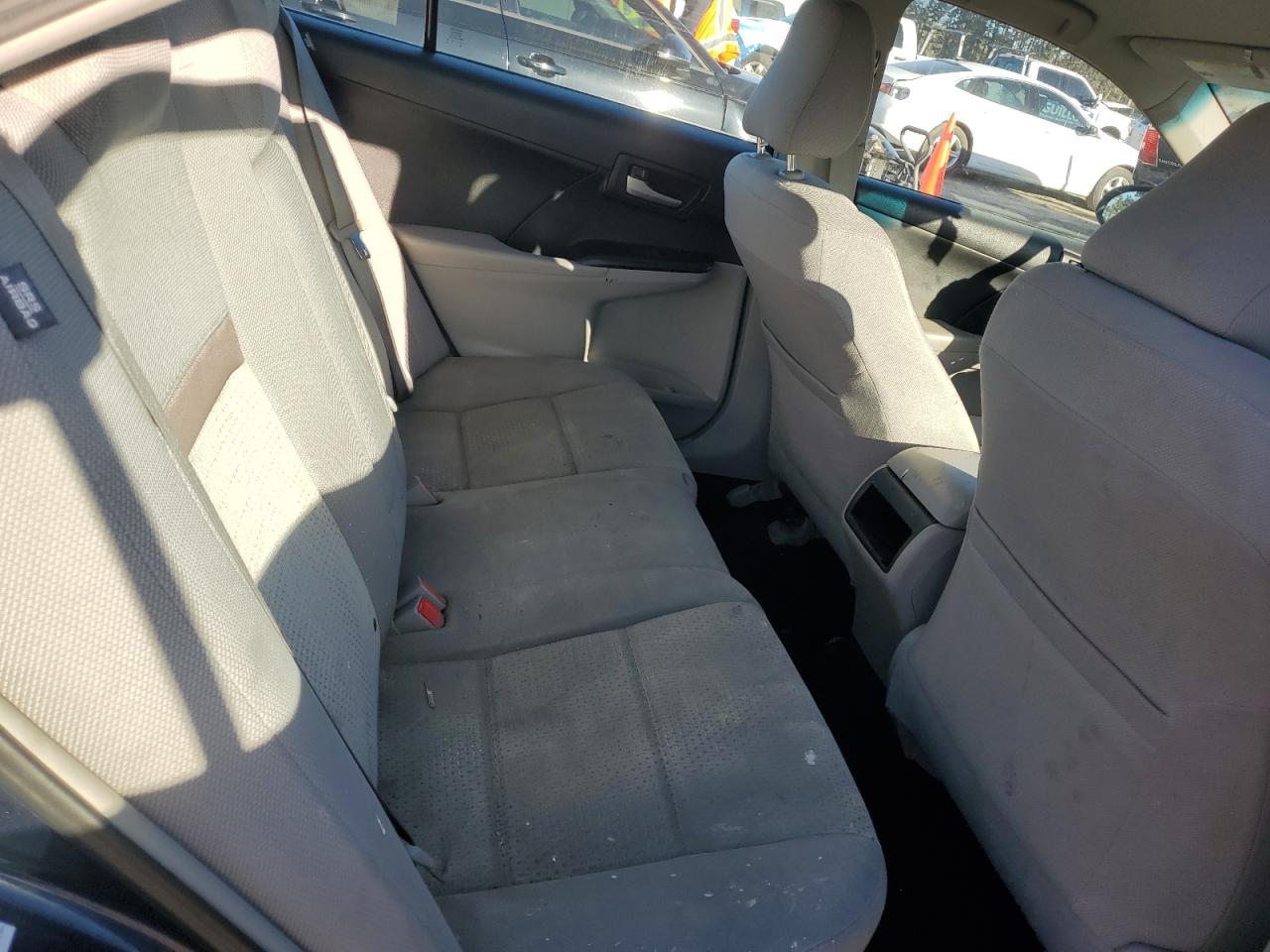 2014 Toyota Camry - Image 10