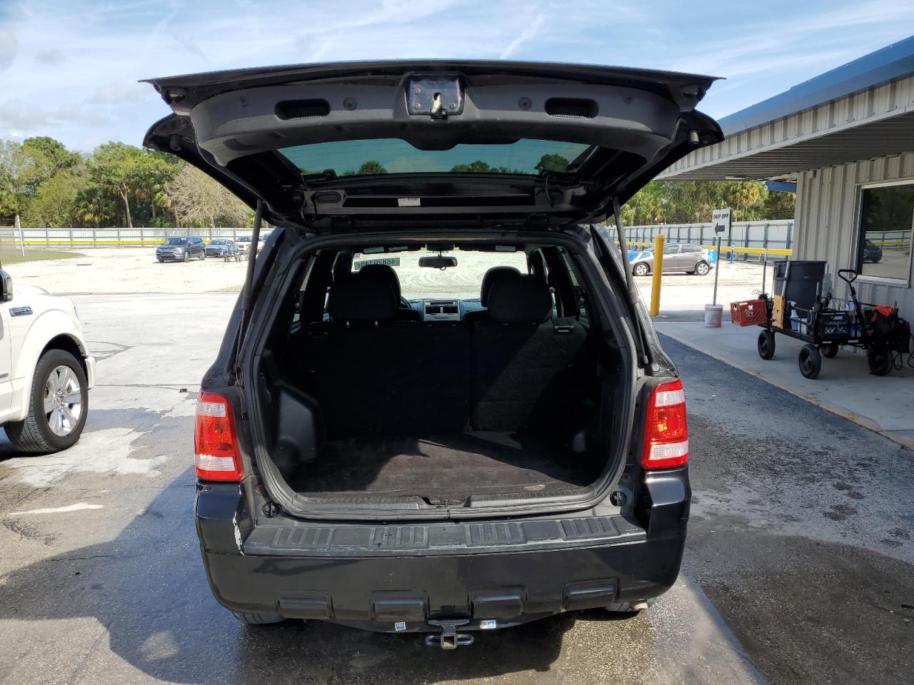 2011 Ford Escape - Image 6