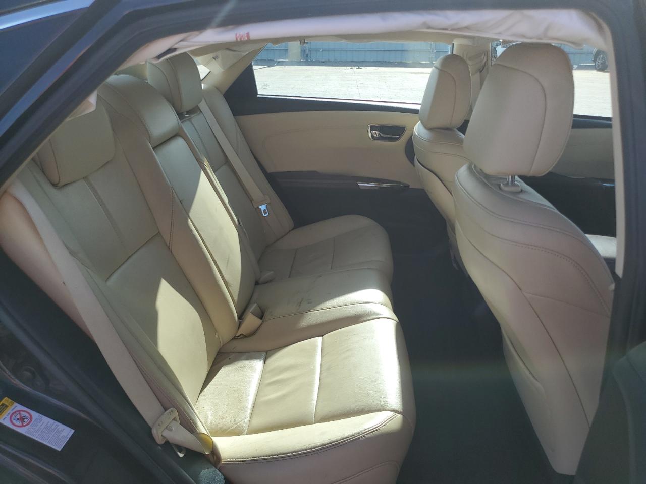 2015 Toyota Avalon - Image 11