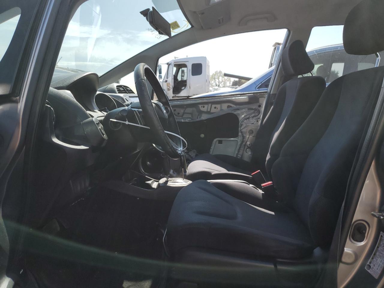 2010 Honda Fit - Image 7