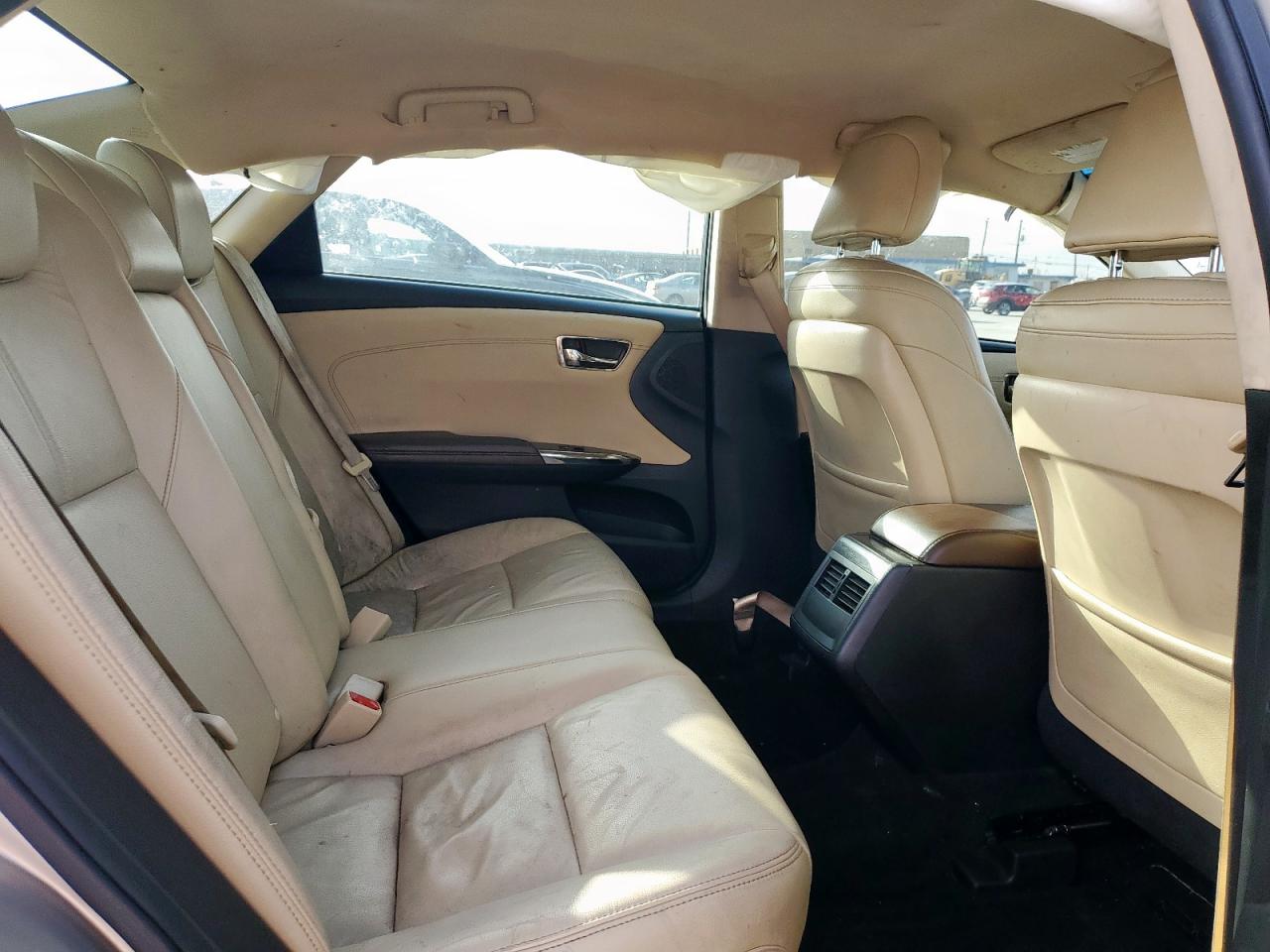 2016 Toyota Avalon - Image 10