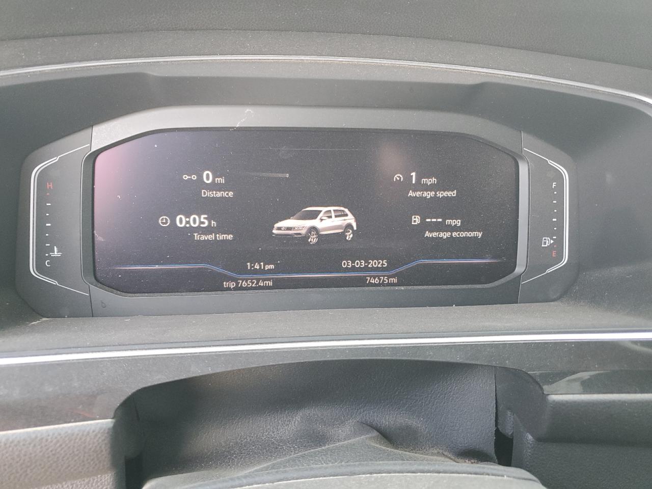 2019 Volkswagen Tiguan - Image 9