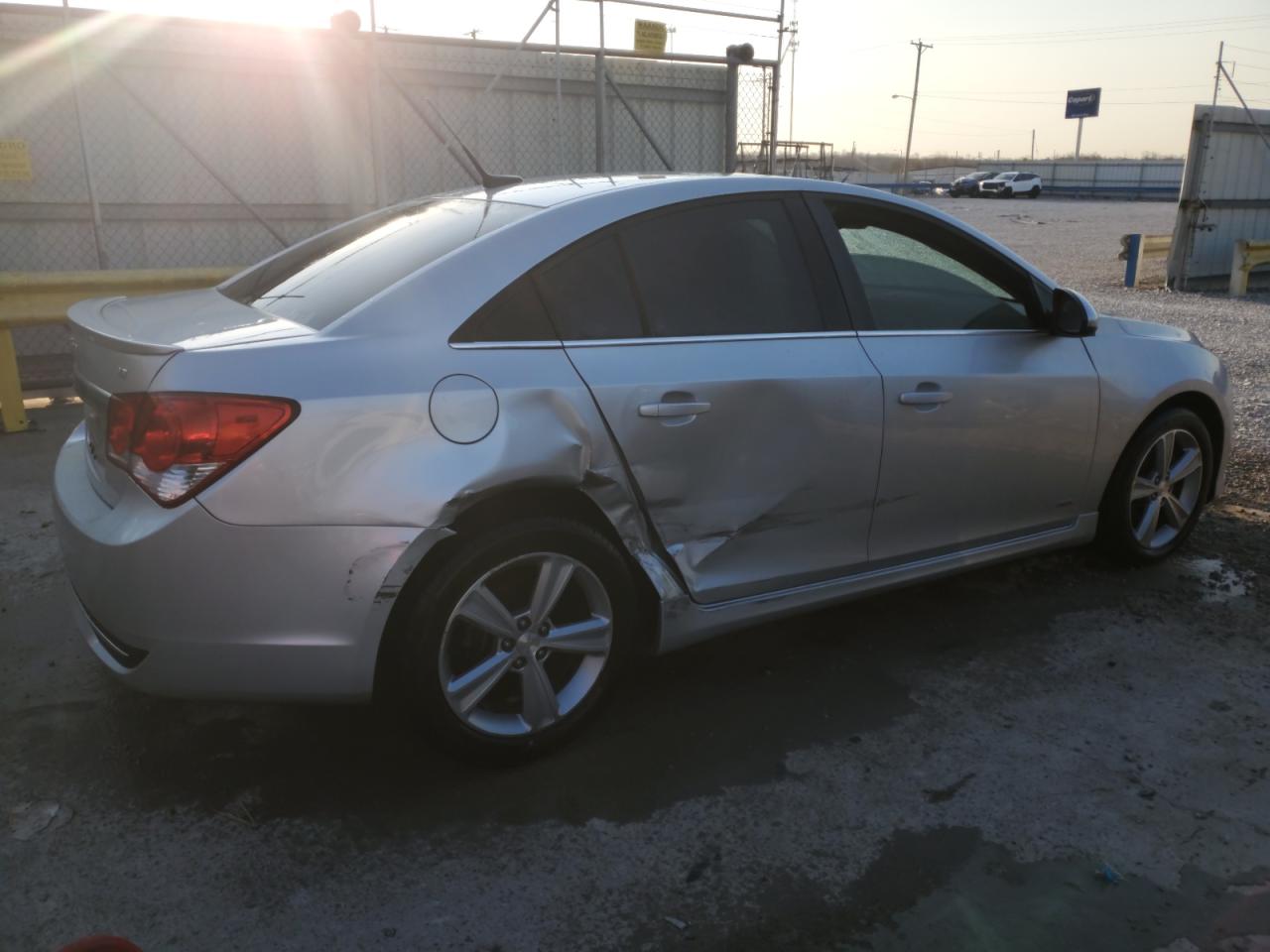 2014 Chevrolet Cruze - Image 3