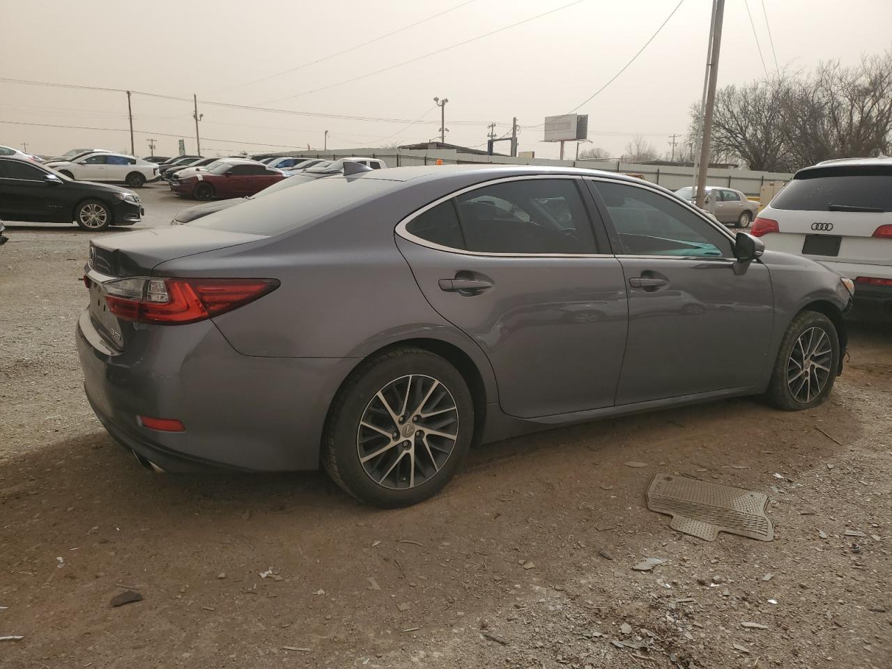 2016 Lexus ES - Image 3