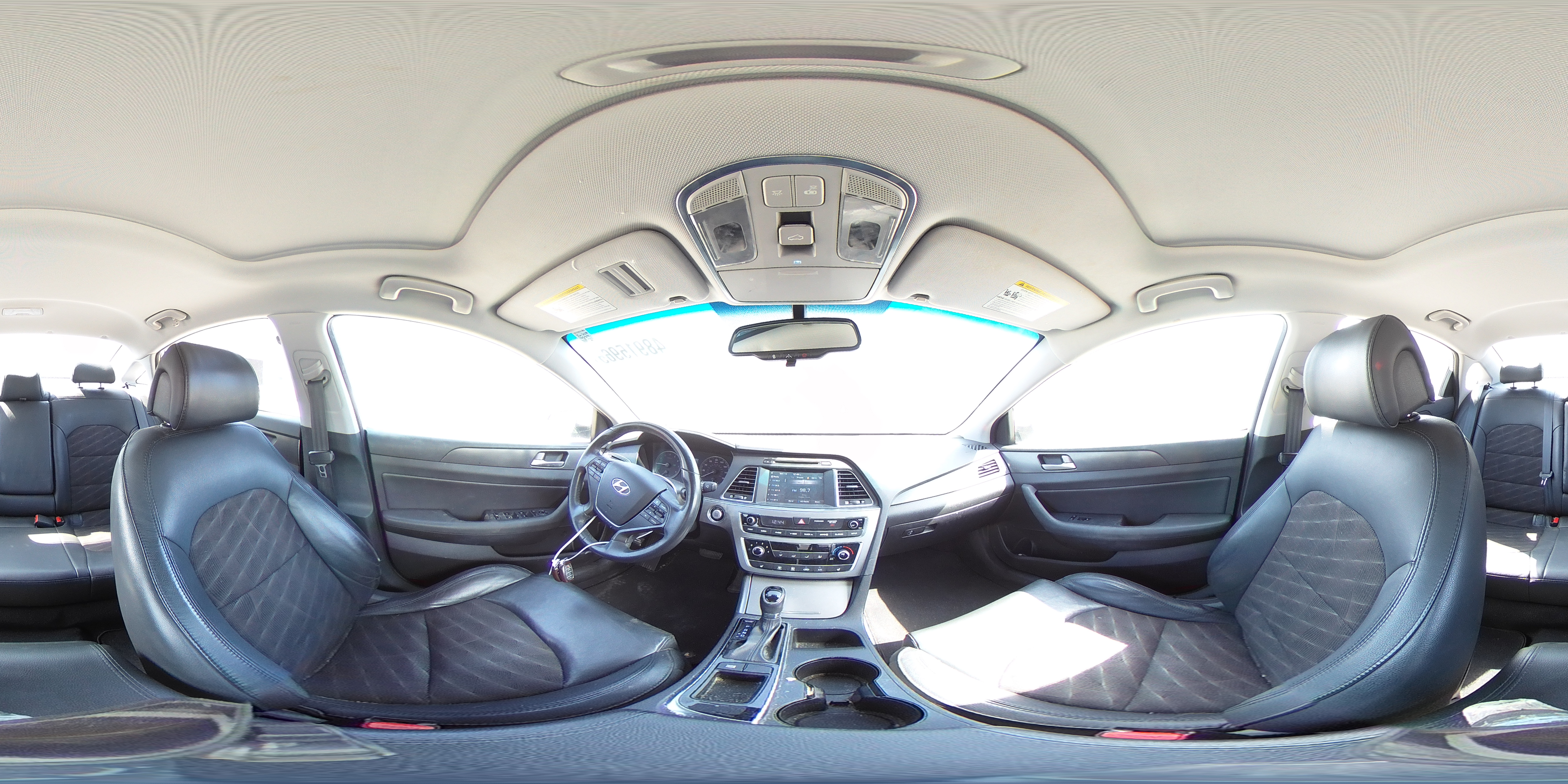 2017 Hyundai Sonata - Image 12