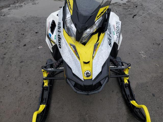 2016 SKIDOO REV