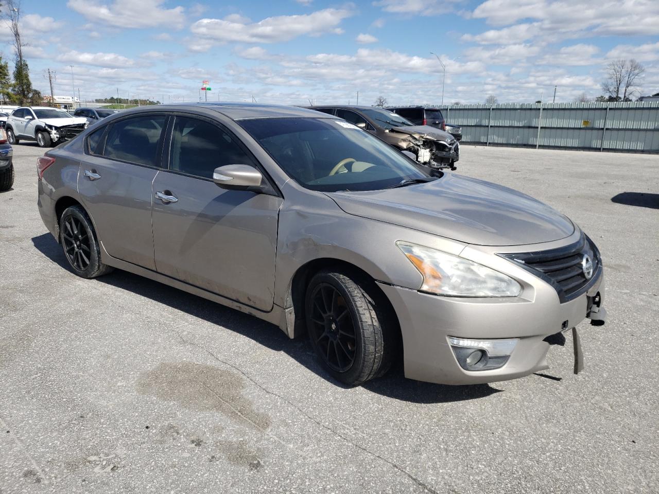 2013 Nissan Altima - Image 4