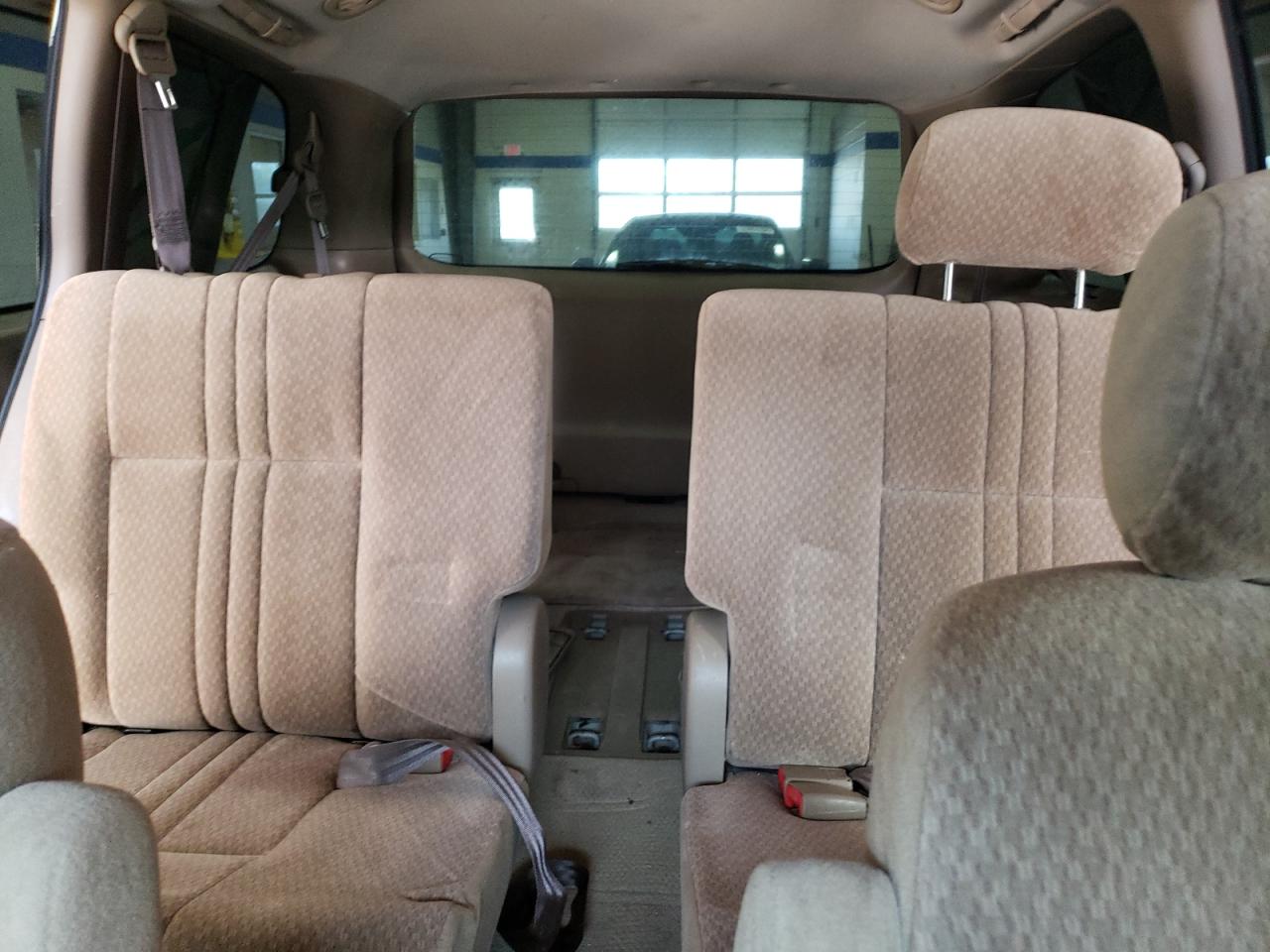 2002 Toyota Sienna - Image 10
