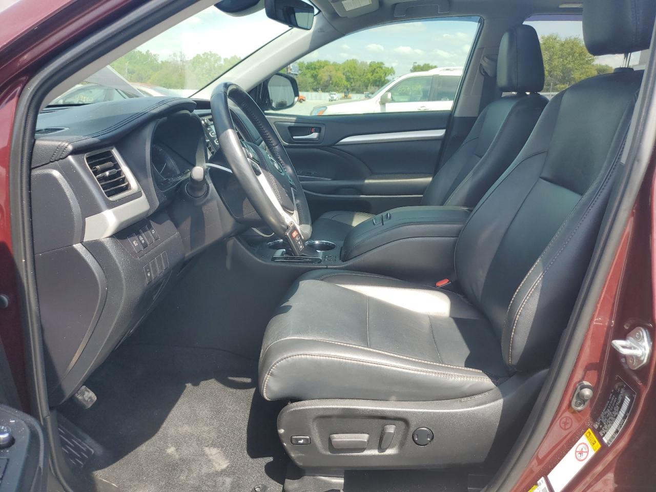 2019 Toyota Highlander - Image 7