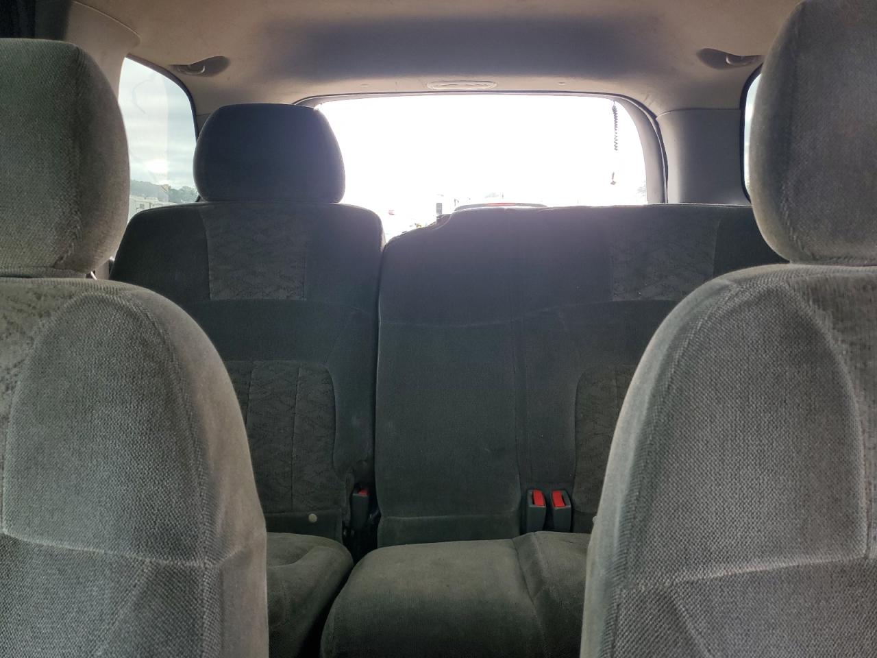 2004 GMC Envoy - Image 10