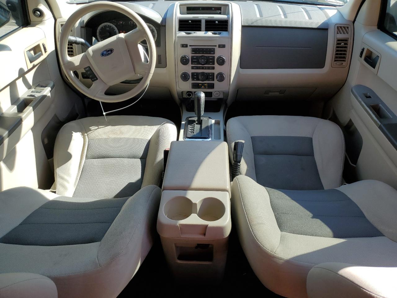 2008 Ford Escape - Image 8