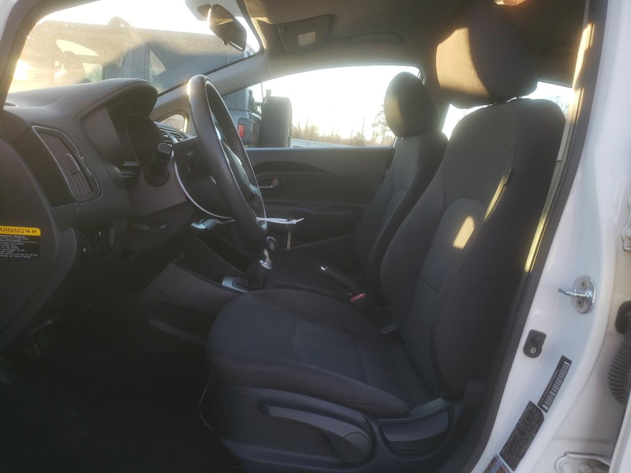 2017 Kia Rio - Image 7