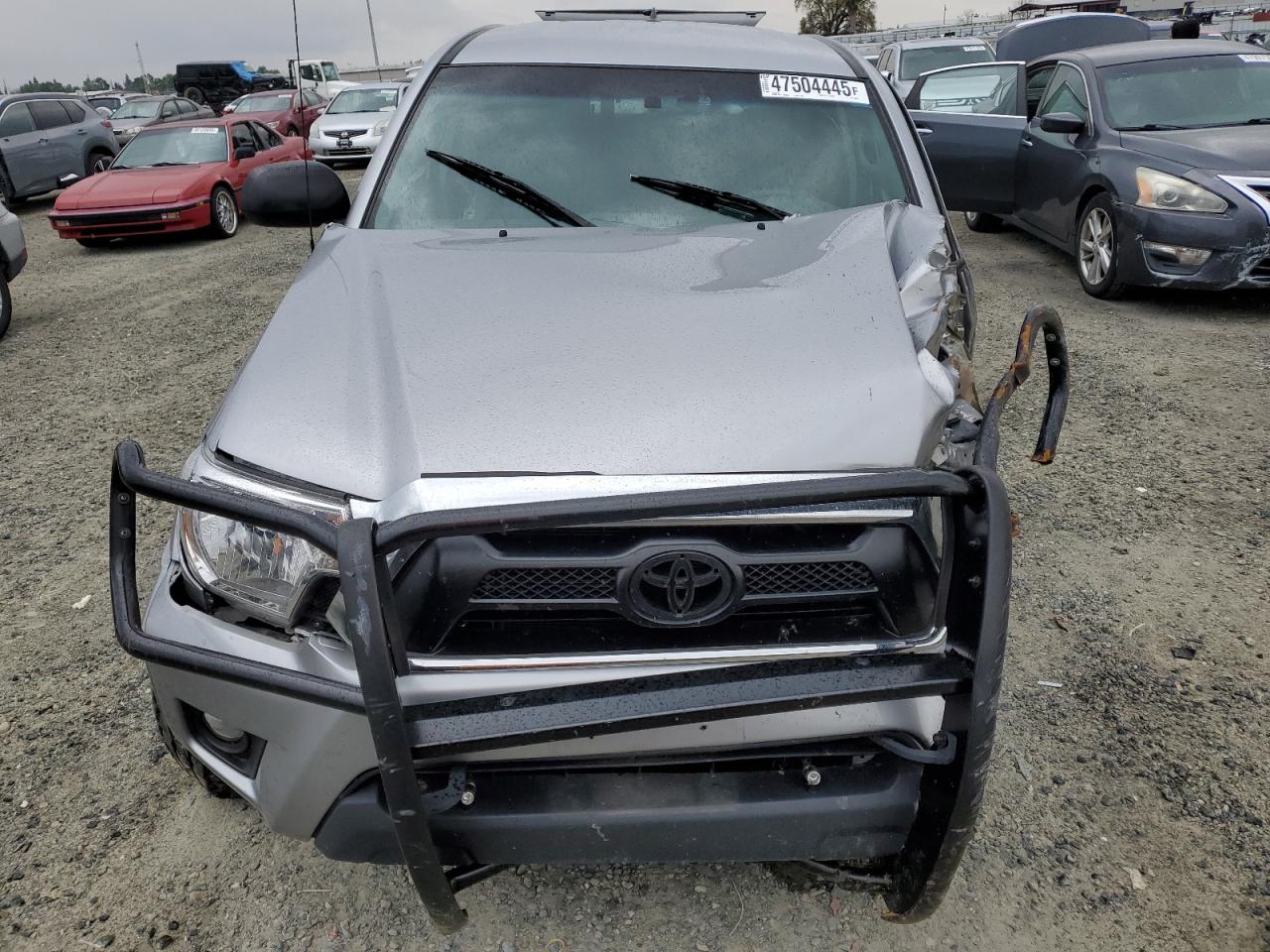 2015 Toyota Tacoma - Image 5