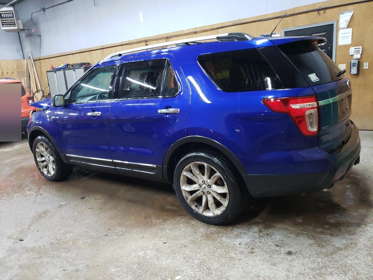 2014 Ford Explorer - Image 2