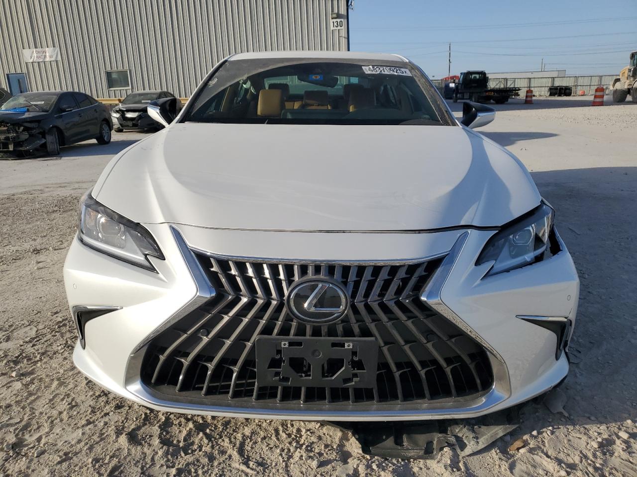 2024 Lexus ES - Image 5