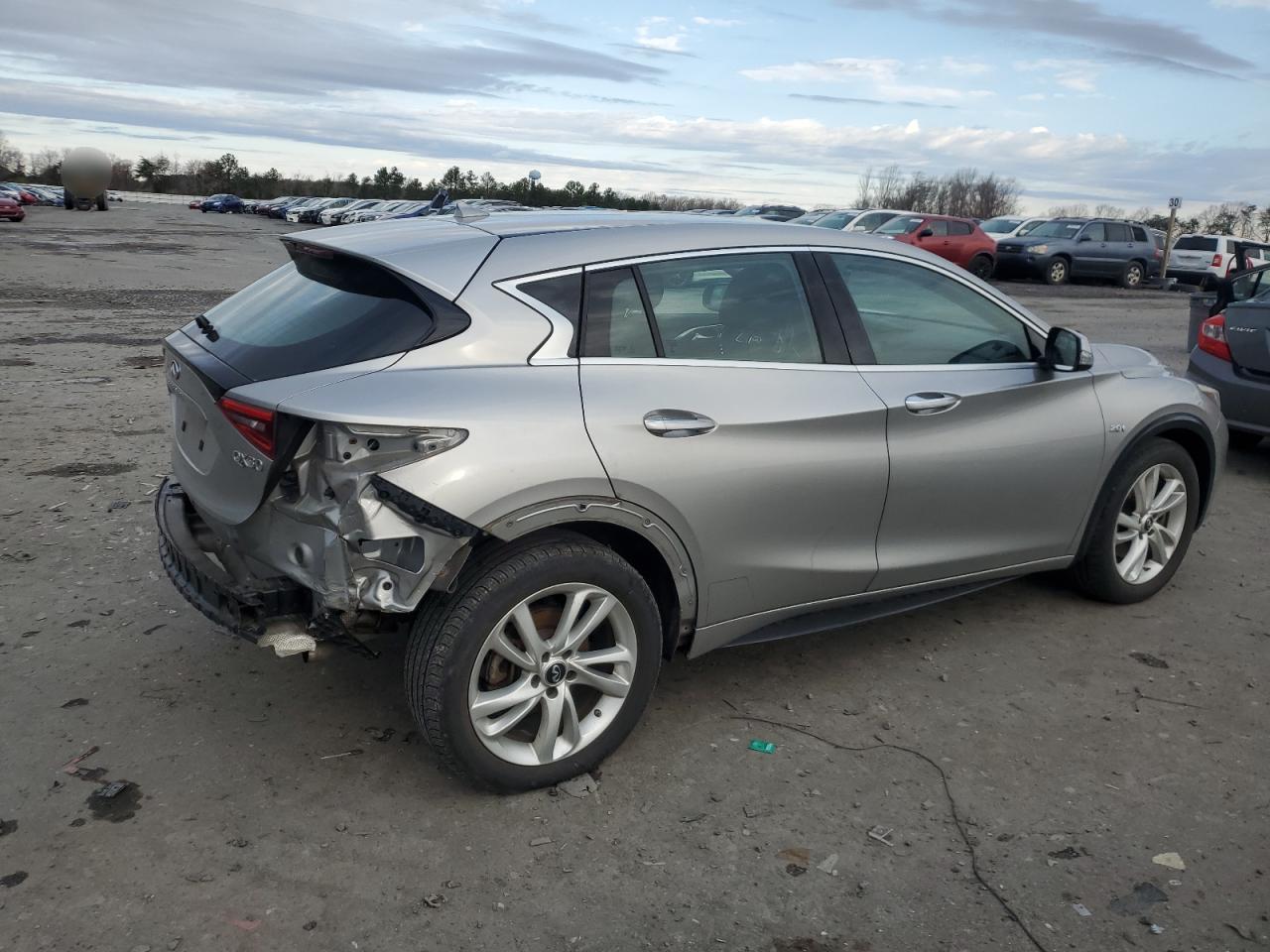 VIN: SJKCH5CP1HA020045 Auction: COPART Lot: 49338735 Location: VA - FREDERICKSBURG VIN: SJKCH5CP1HA020045 INFINITI QX30 2017 SILVER Photo 3