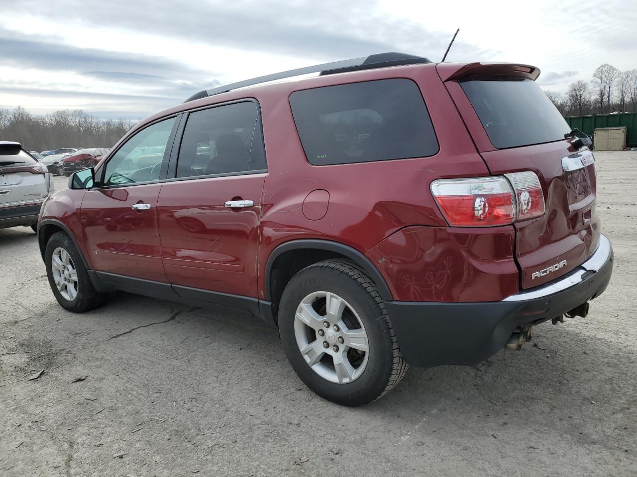 2010 GMC Acadia - Image 2