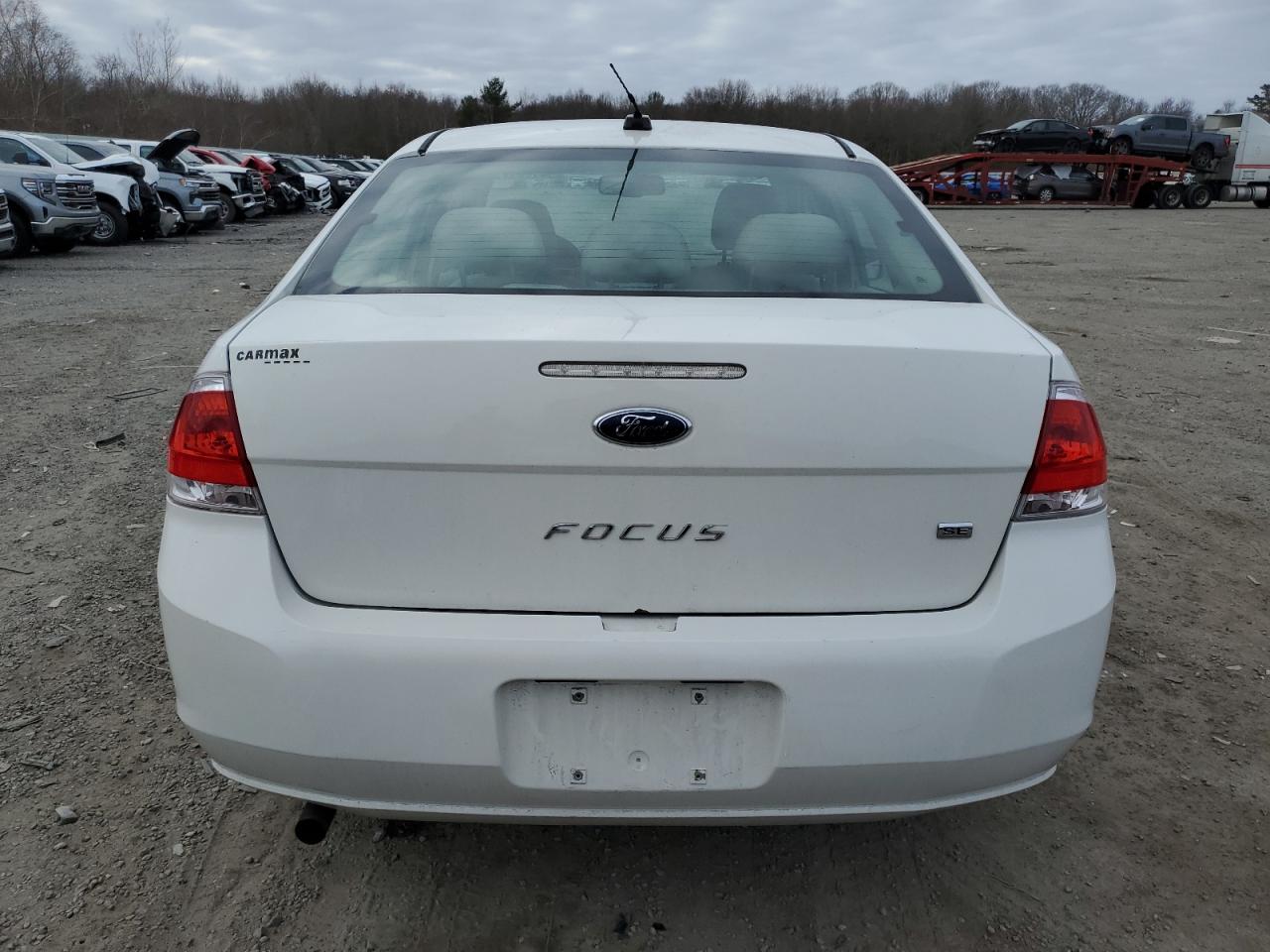 2010 Ford Focus - Image 6