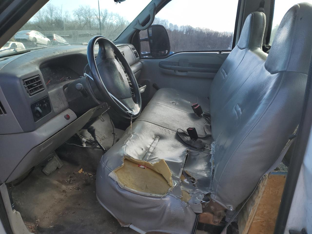 2001 Ford F250 - Image 7