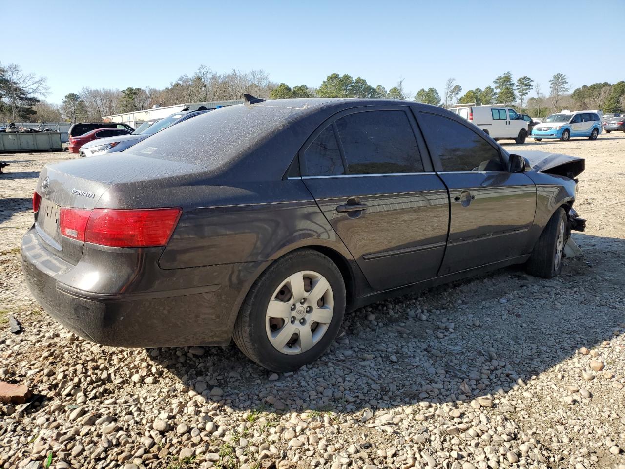 2009 Hyundai Sonata - Image 3