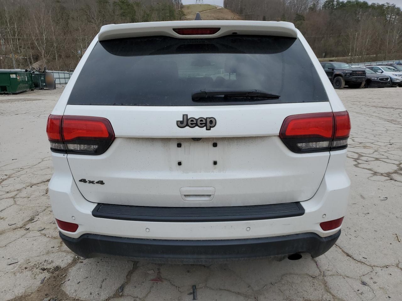 2016 Jeep Grand Cherokee - Image 6