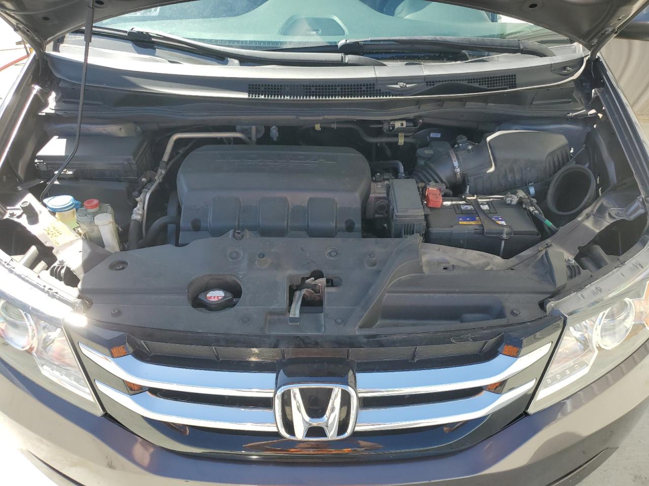 2014 Honda Odyssey - Image 12