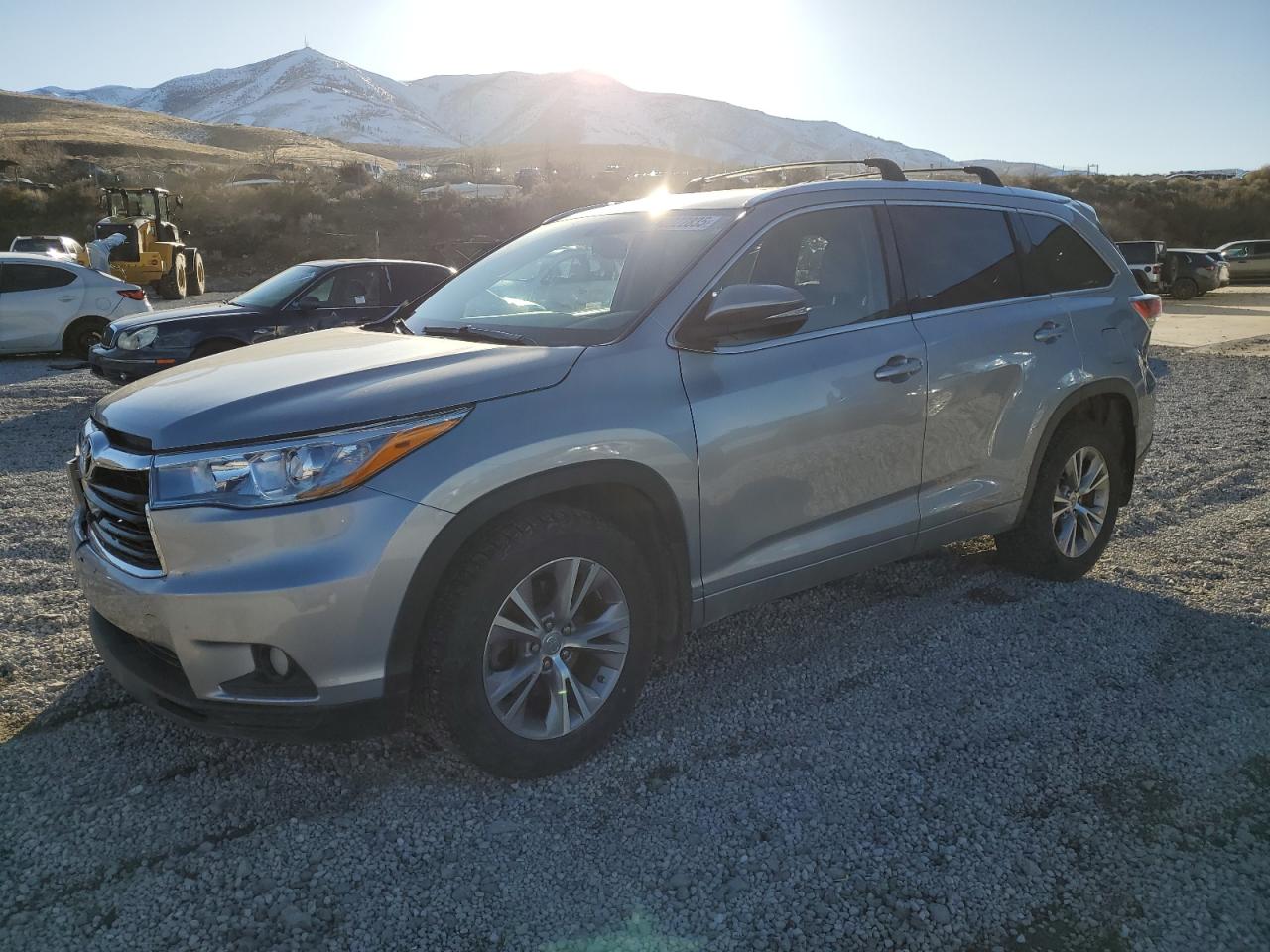 2015 Toyota Highlander - Image 1
