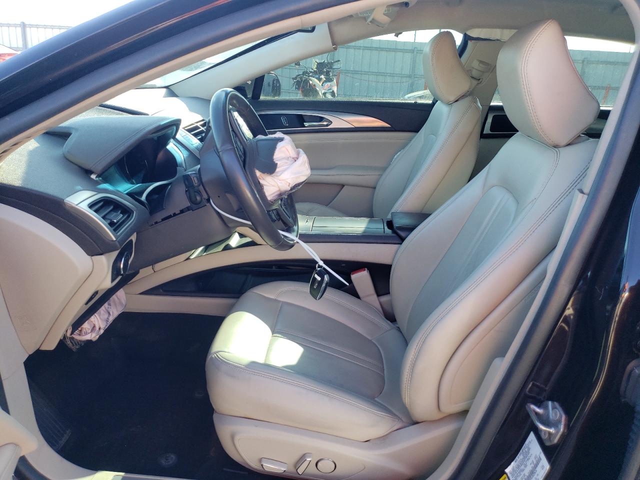 2020 Lincoln MKZ - Image 7