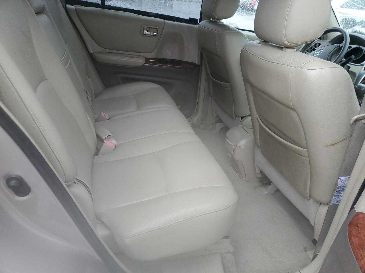 2006 Toyota Highlander - Image 11