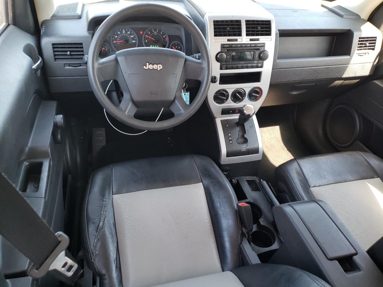 2008 Jeep Liberty (Patriot) - Image 8